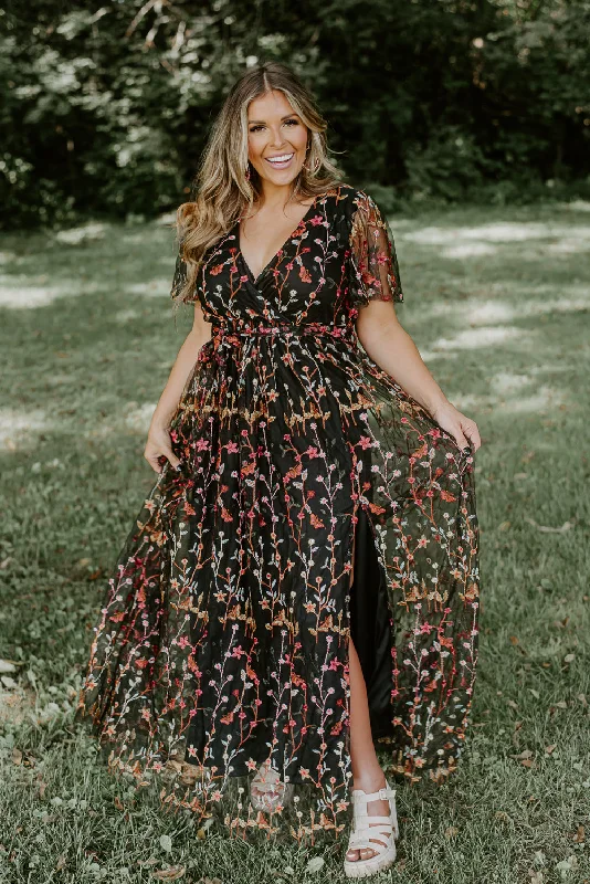ECB Exclusive: Dreamy Floral Maxi Dress, Black Fashionable Printed Maxi Dress