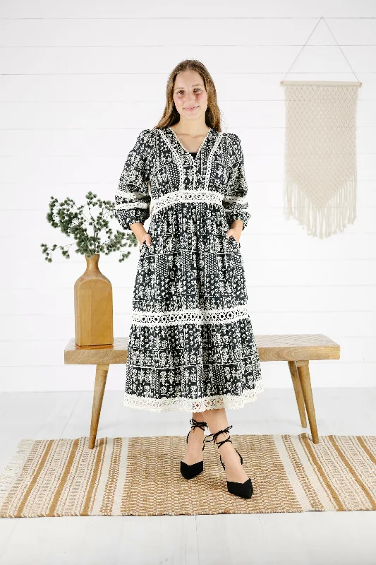 Aleera Print Dress - Black