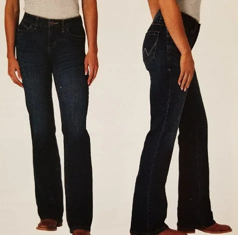 Wrangler Jade Relax Fit Jean Women's  112337312 Trendy Pleated Waist Jeans