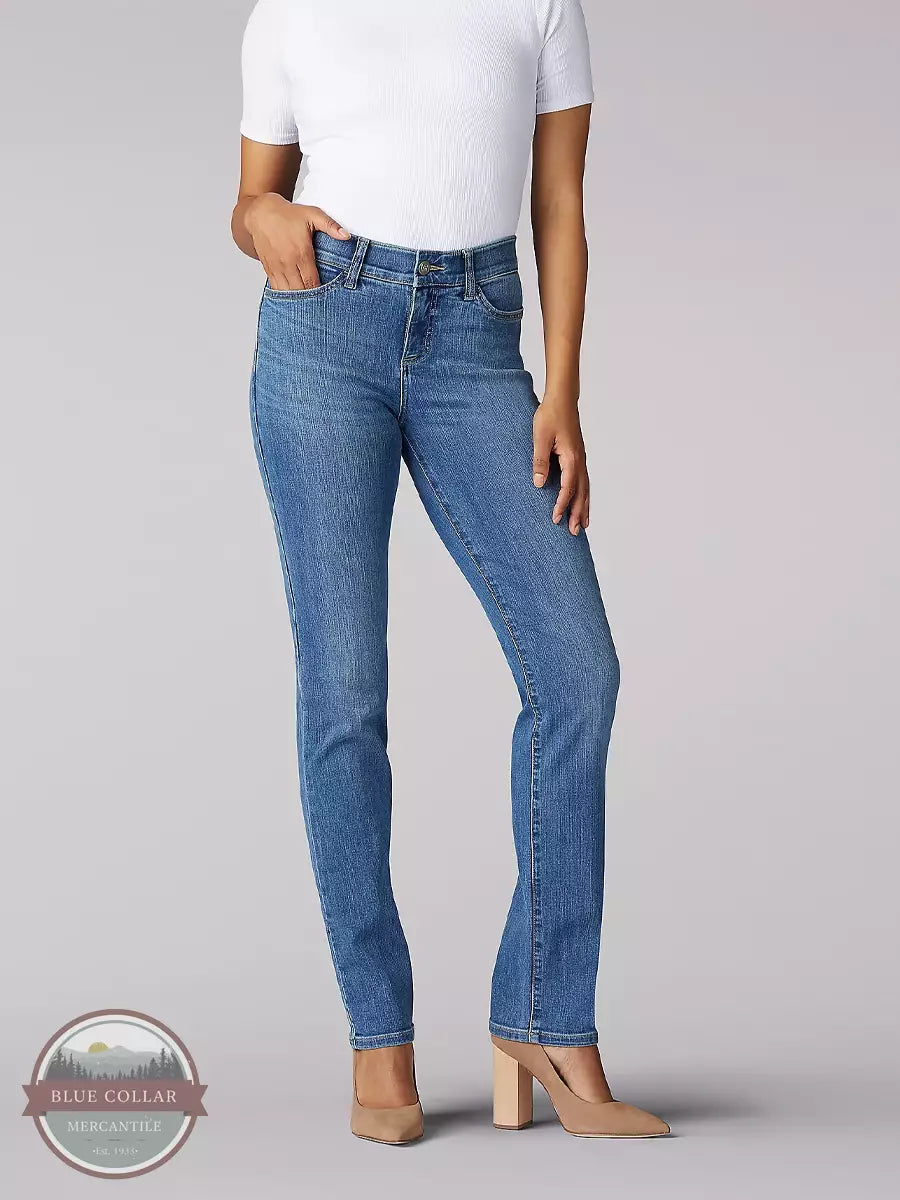 Flex Motion Regular Fit Straight Leg Jean 3413036 Chic Rip-Detail High-Waist Jeans